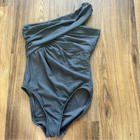 Magicsuit One Shoulder Slimming Swimsuit Gray 16 Shirring 1 Piece Neutral Beach - Picture 1 of 9
